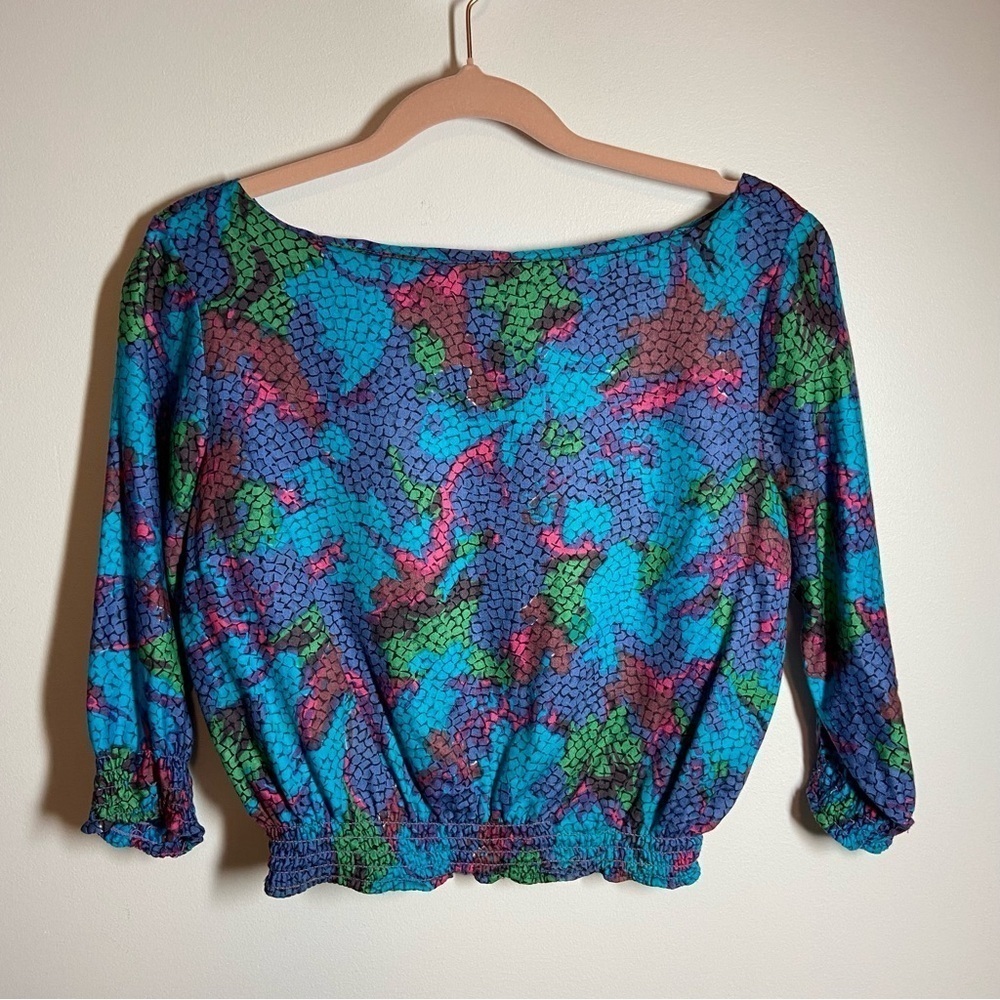 Vintage crop top. Unbranded. Size S Multi coloured. *READ DESCRIPTION *
